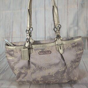 Coach Signature Horse and Carriage Tote Bag Metallic Silver/Lavender
